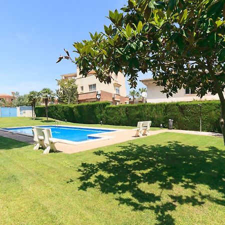 Uhc Els Pins Apartments Salou Exterior foto