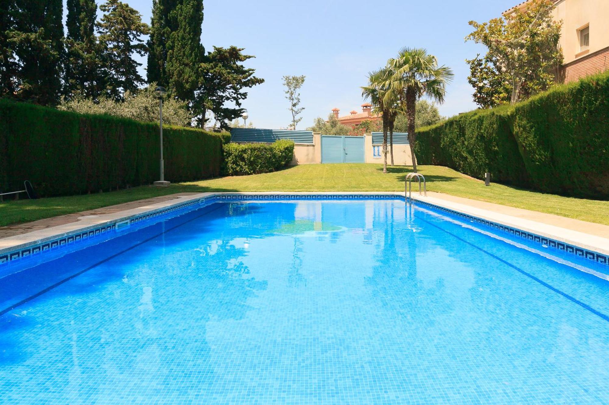 Uhc Els Pins Apartments Salou Exterior foto