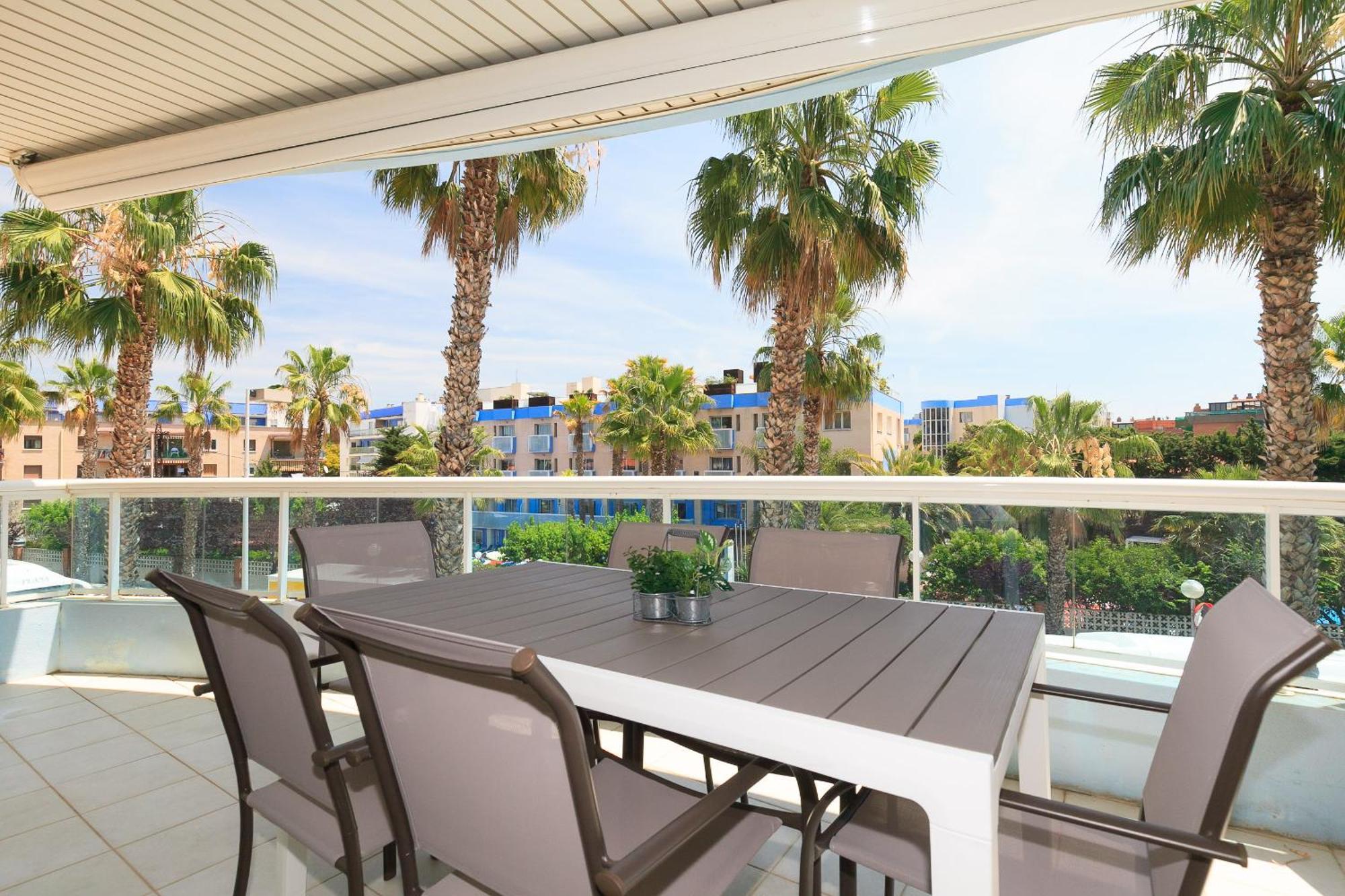 Uhc Els Pins Apartments Salou Exterior foto